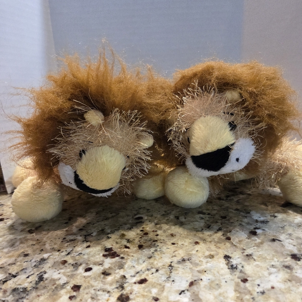 Webkinz Plush Lot Of 2 Lions No Codes Ganz 9in Stuffed Animals